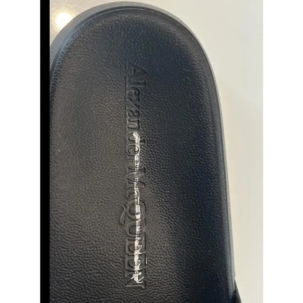 $350 Alexander McQueen Graffiti Rubber Pool Slides Black White Sandals Size 43.5